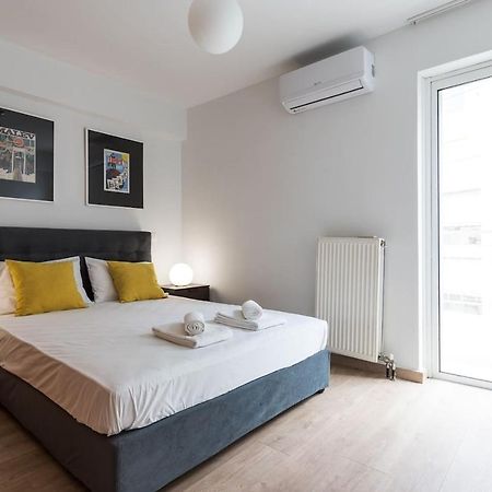 Stunning Flat With Lovely Terrace & Parking Garage Athén Kültér fotó