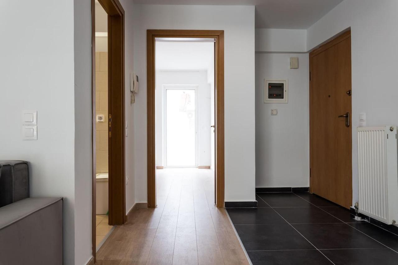 Stunning Flat With Lovely Terrace & Parking Garage Athén Kültér fotó