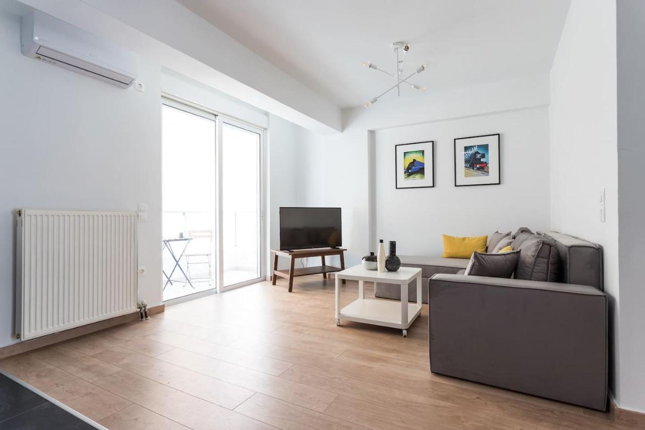 Stunning Flat With Lovely Terrace & Parking Garage Athén Kültér fotó