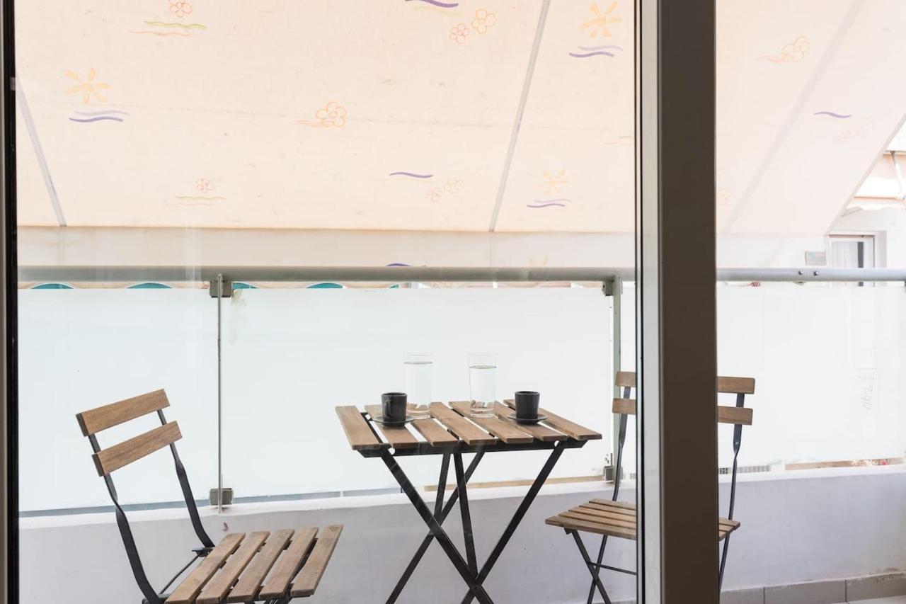Stunning Flat With Lovely Terrace & Parking Garage Athén Kültér fotó