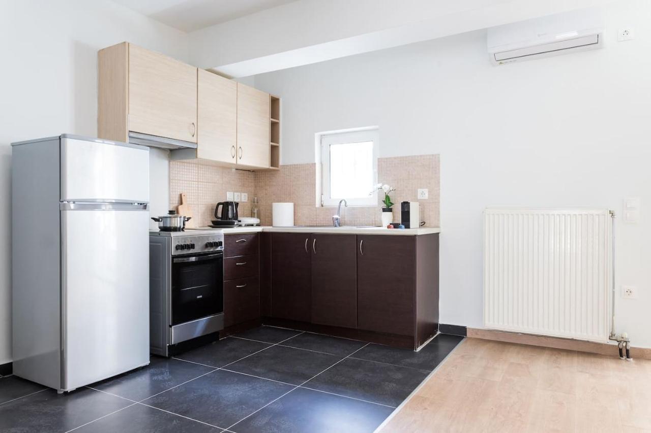 Stunning Flat With Lovely Terrace & Parking Garage Athén Kültér fotó